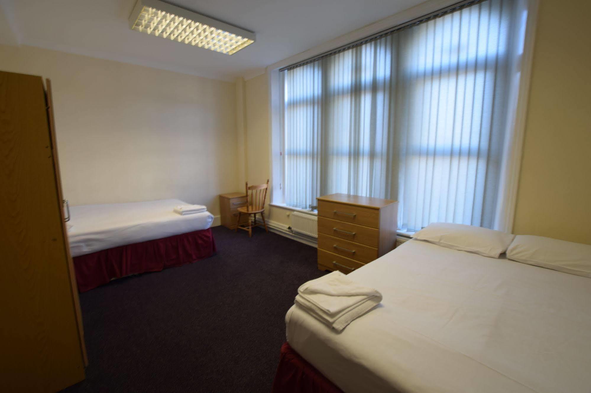 York Hotel Ilford Esterno foto